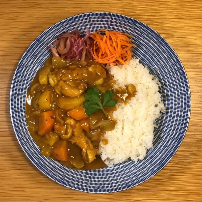 カレーブック日本風カレーのレシピ|手羽元で作る本格和風カレー の完成写真