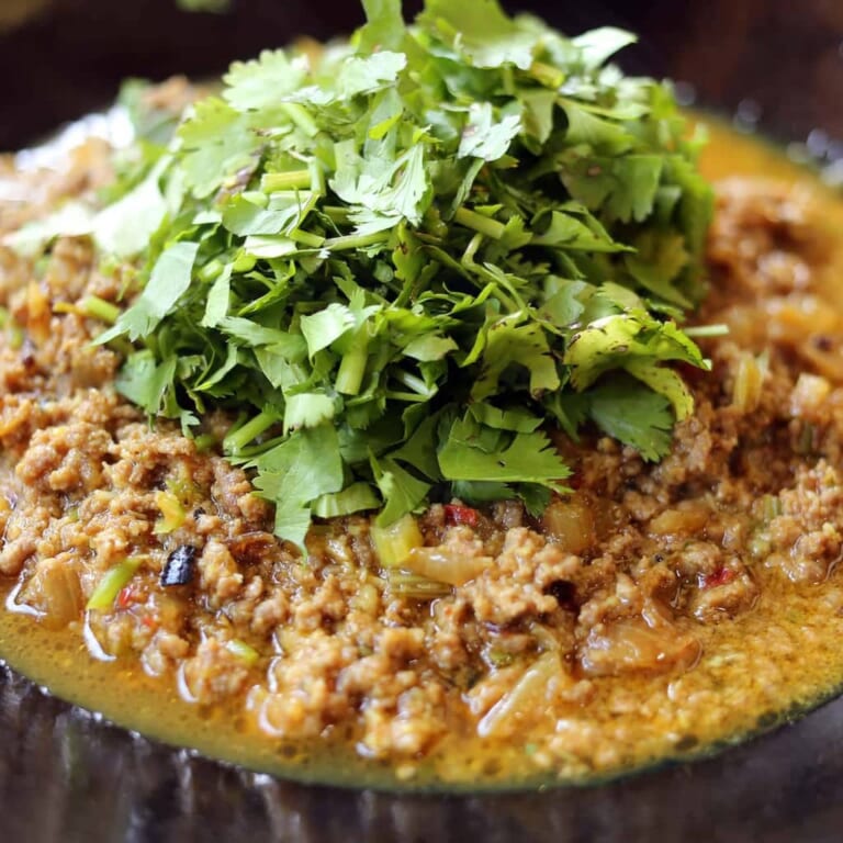 パクチー山盛りキーマカレーのレシピ｜ブレンダーで簡単インド料理