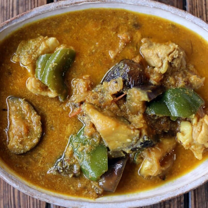 夏野菜たっぷりのチキンカレーのレシピ|本格スパイスの南インド の完成写真
