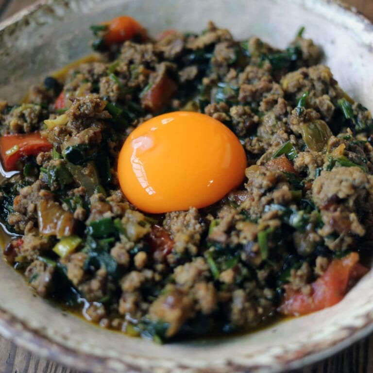 スタミナキーマカレーのレシピ|ほうれん草とニラの夏向けレシピ