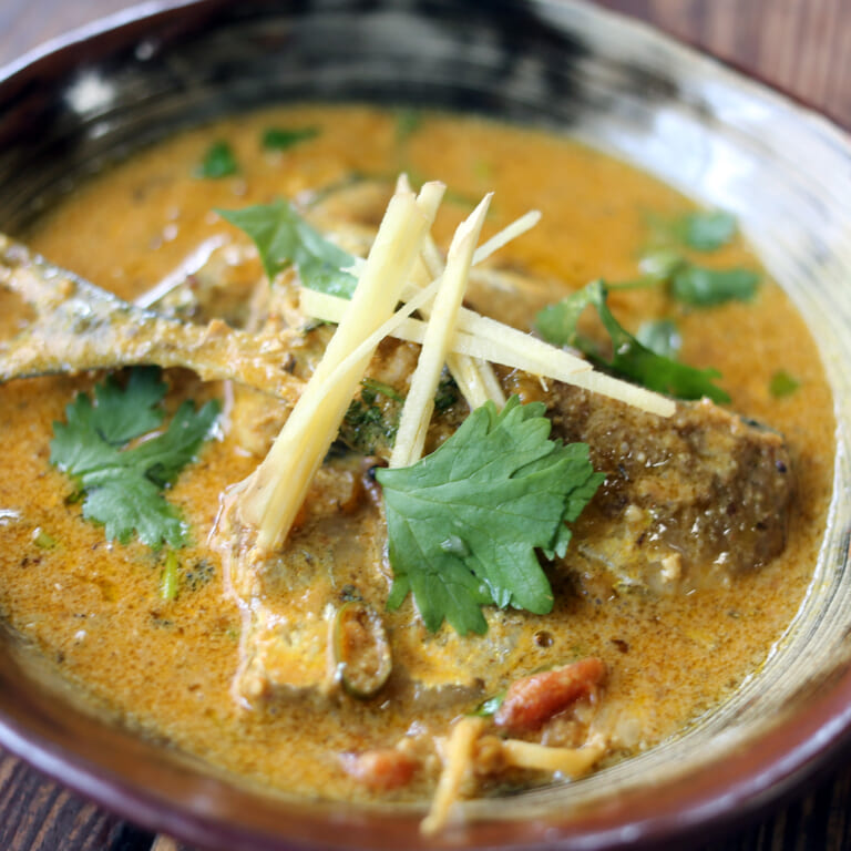 秋刀魚カレーのレシピ|本格スパイスのインド式秋の味覚
