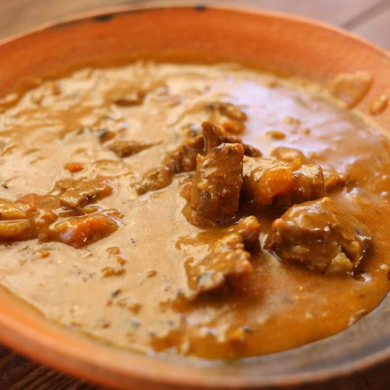 カレーブックビーフカレーのレシピ|本格スパイスで作るインドカレー