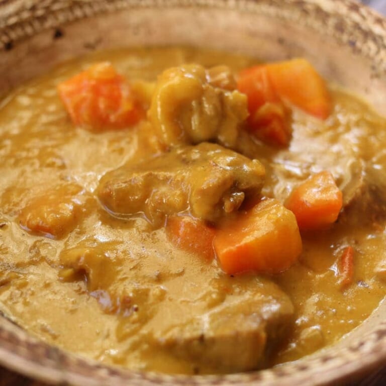 カレーブックポークカレーのレシピ|本格スパイスで作る和風家庭カレー