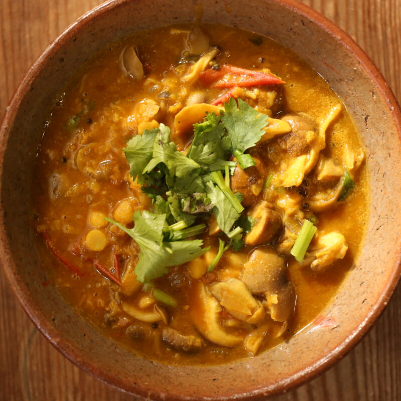 きのこのサンバルのレシピ｜本格南インドの定番ダール豆カレー の完成写真