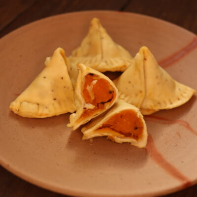 カボチャとココナッツのサモサ スパイスレシピ#373 33 bf2fa264 img 5084