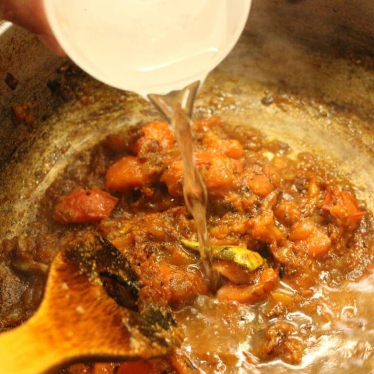 手順 5: 水を少しづついれ伸ばします。