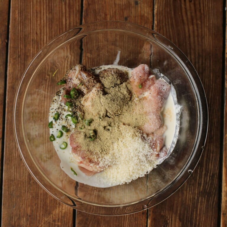 手順 1: 材料を全て混ぜ合わせ、30分から一晩つけておく。