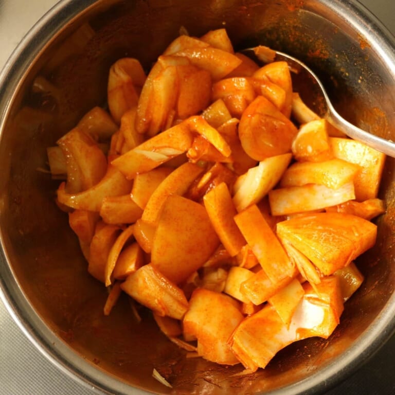 手順 3: 30~40分寝かせて、味が落ち着いたら出来あがり。保存するか、その時食べるかで塩の分量を調整してください。もちろん保存す